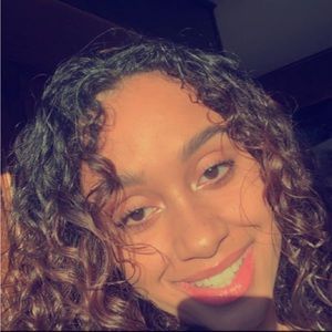 Meet your Posher, Hailey